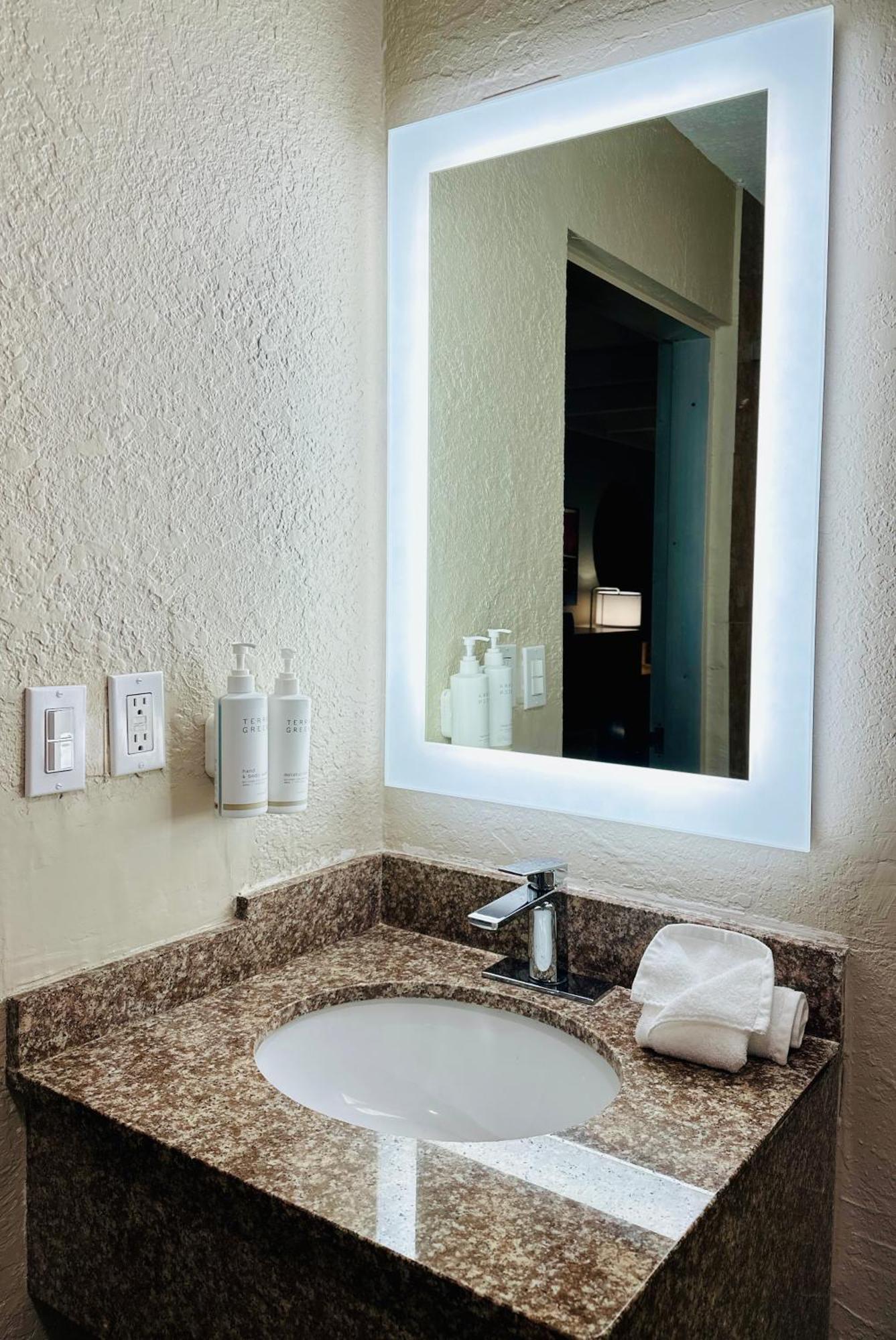 Days Inn By Wyndham Ocala North Buitenkant foto